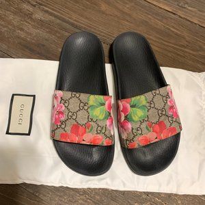 Gucci Bloom Slides